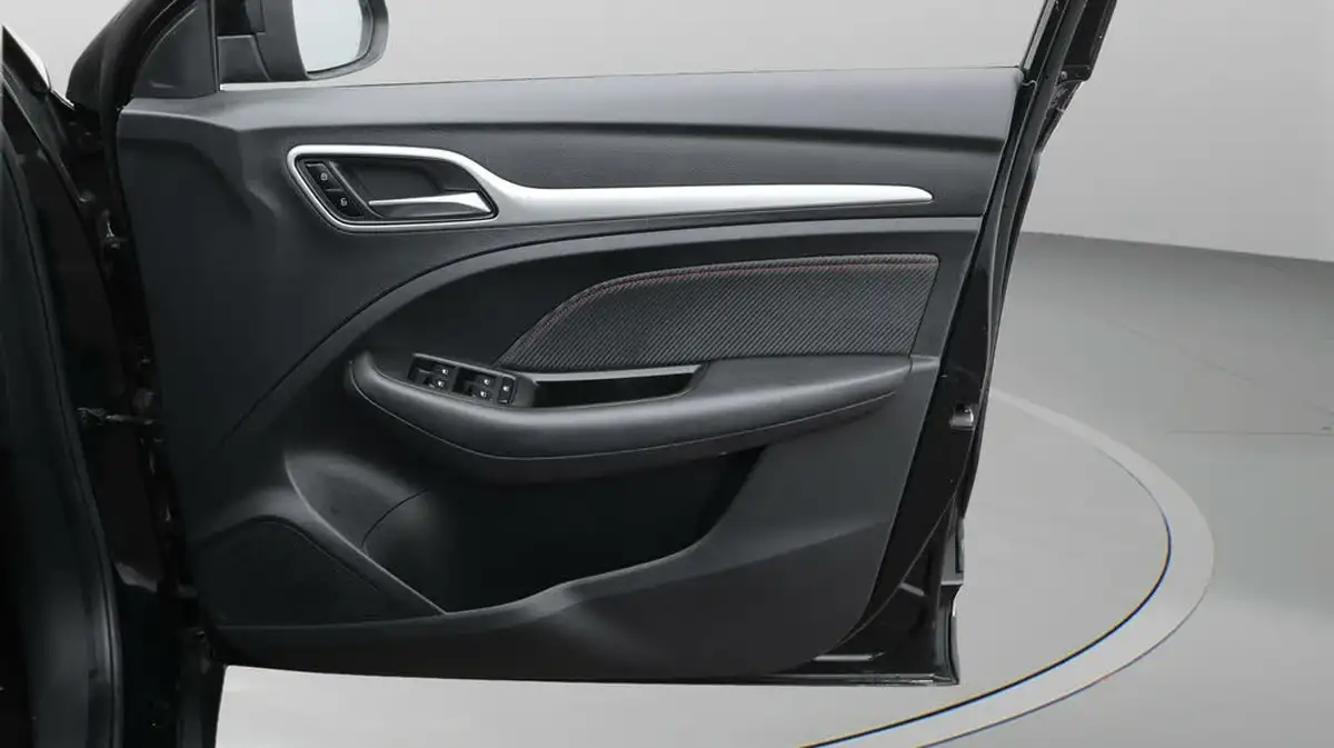 2021-mg-zs-suv-15-vti-tech-exclusive-big-15