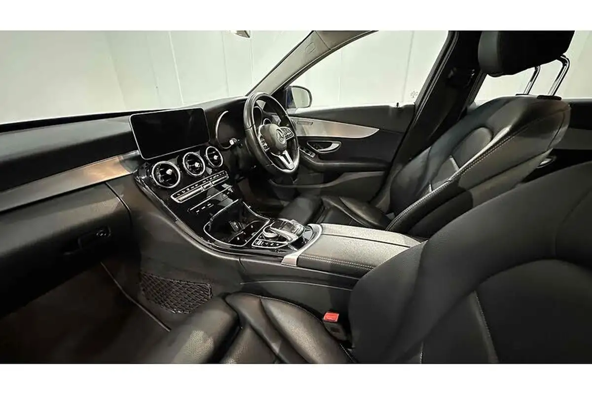 2019-mercedes-benz-c-class-15-c200-sport-premiumss-saloon-4d-big-18