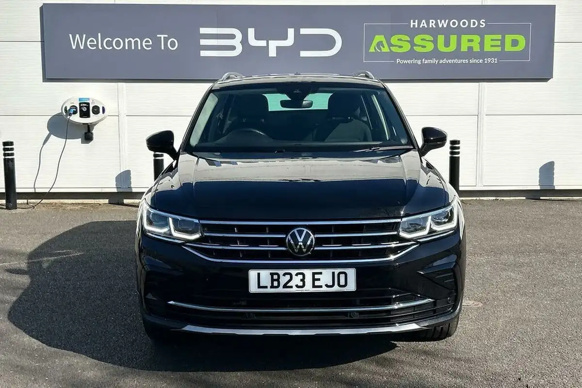 2023-volkswagen-tiguan-14-tsi-elegance-big-11