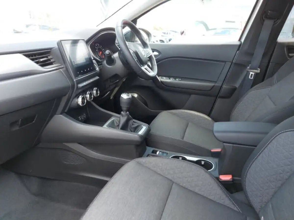 2022-renault-captur-13-tce-iconic-edition-big-5