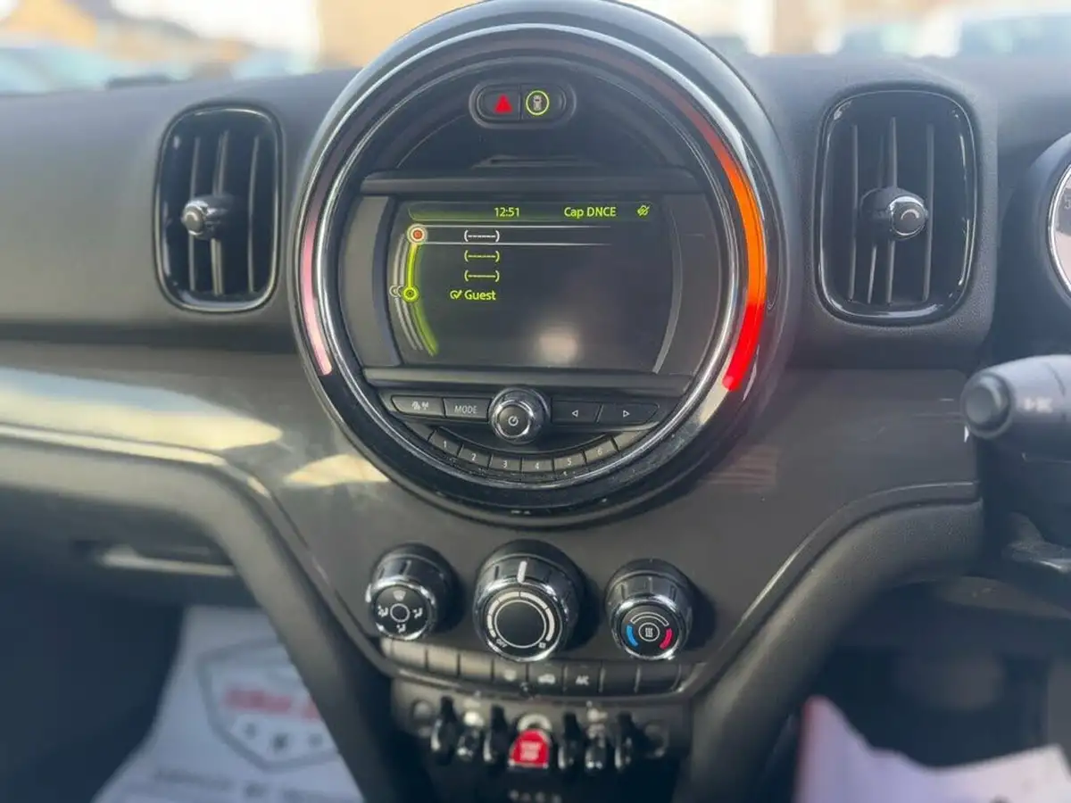 2017-mini-countryman-20td-cooper-d-ss-auto-big-16