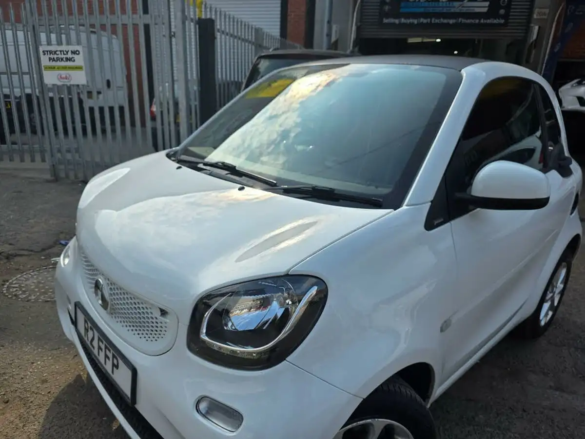 2016-smart-fortwo-10-passion-70bhp-ss-coupe-twinamic-big-9