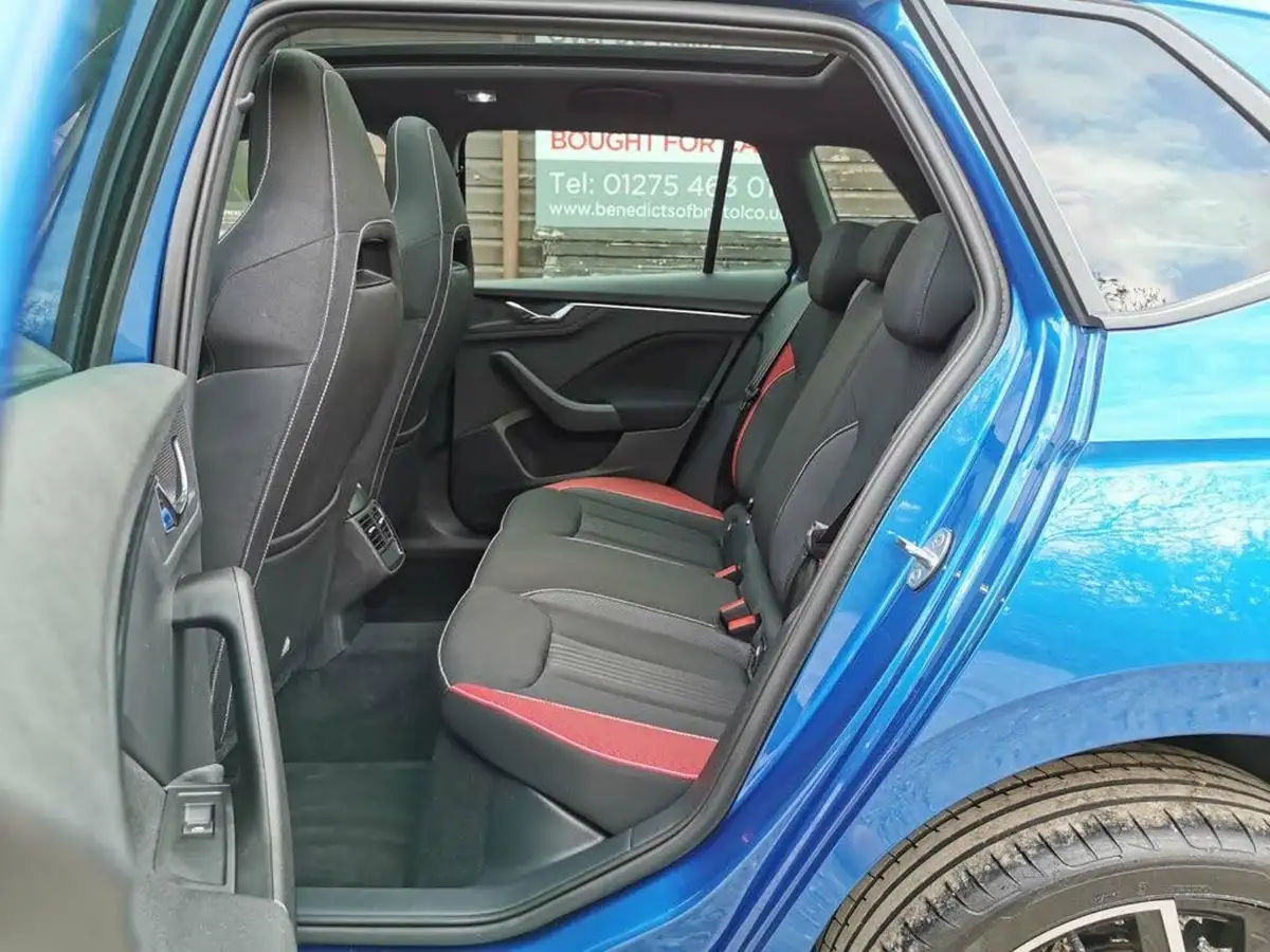 2020-skoda-kamiq-15-tsi-monte-carlo-dsg-big-27
