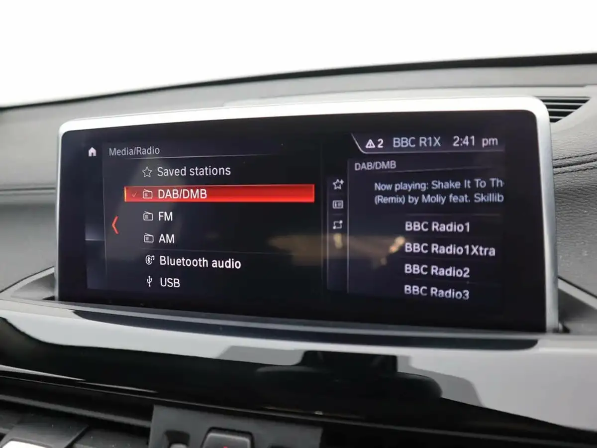 2021-bmw-x1-15-sdrive18i-sport-big-11