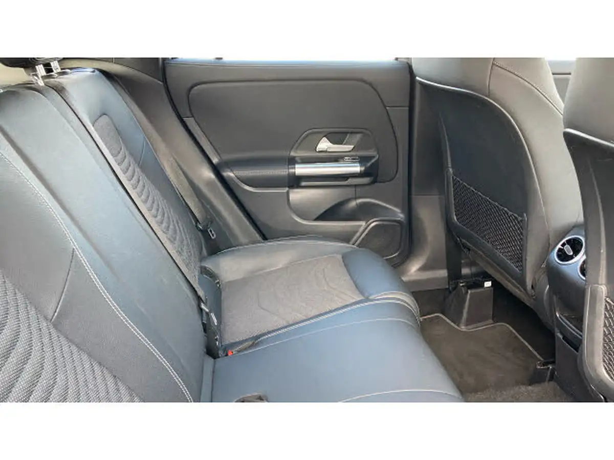 2023-mercedes-benz-gla-class-13-gla-200-sport-executive-station-wagon-big-15
