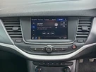 2021-vauxhall-astra-15-turbo-d-se-122ps-hatchback-small-3