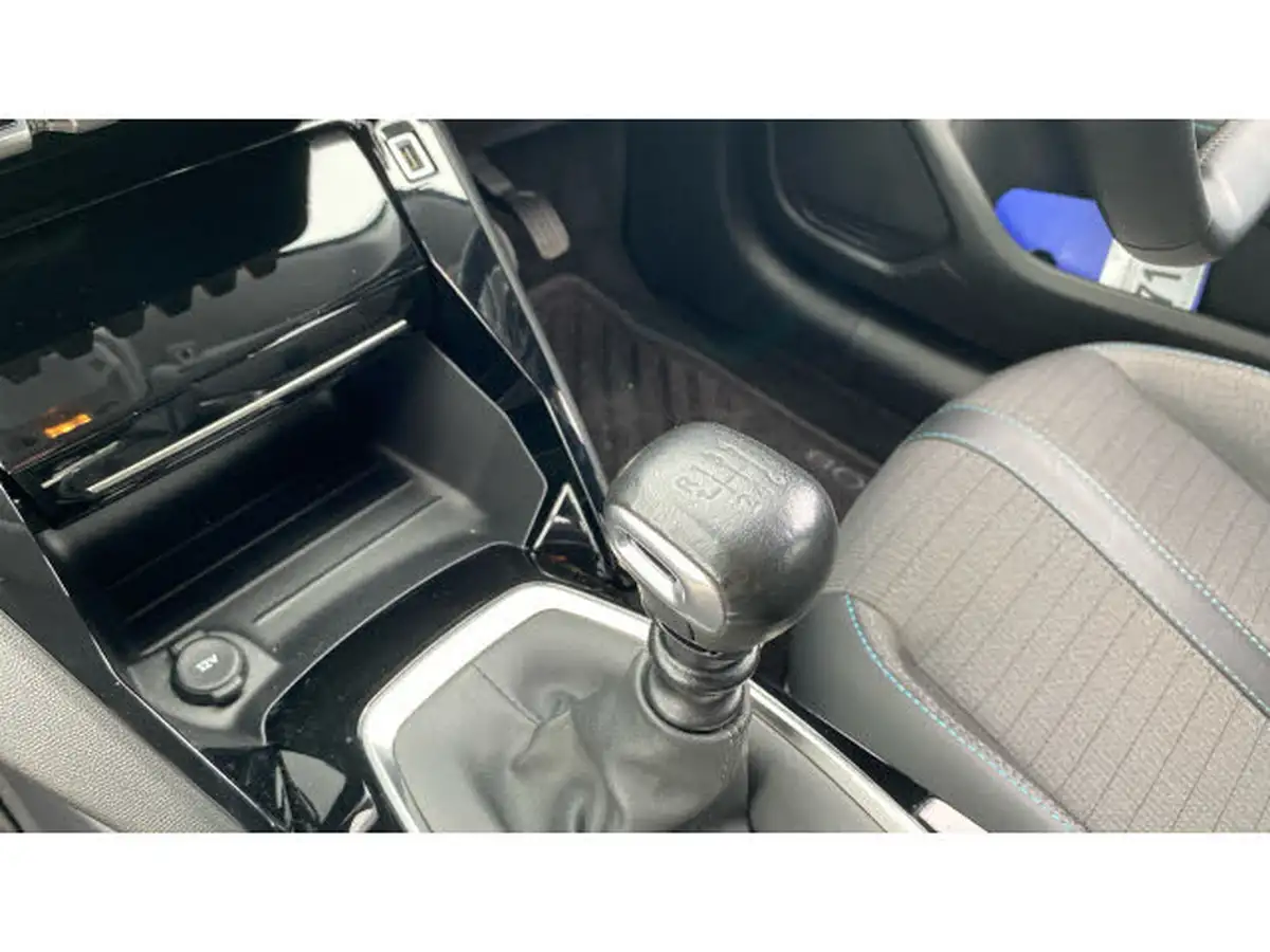 2021-peugeot-208-12-puretech-allure-premium-100bhp-big-12