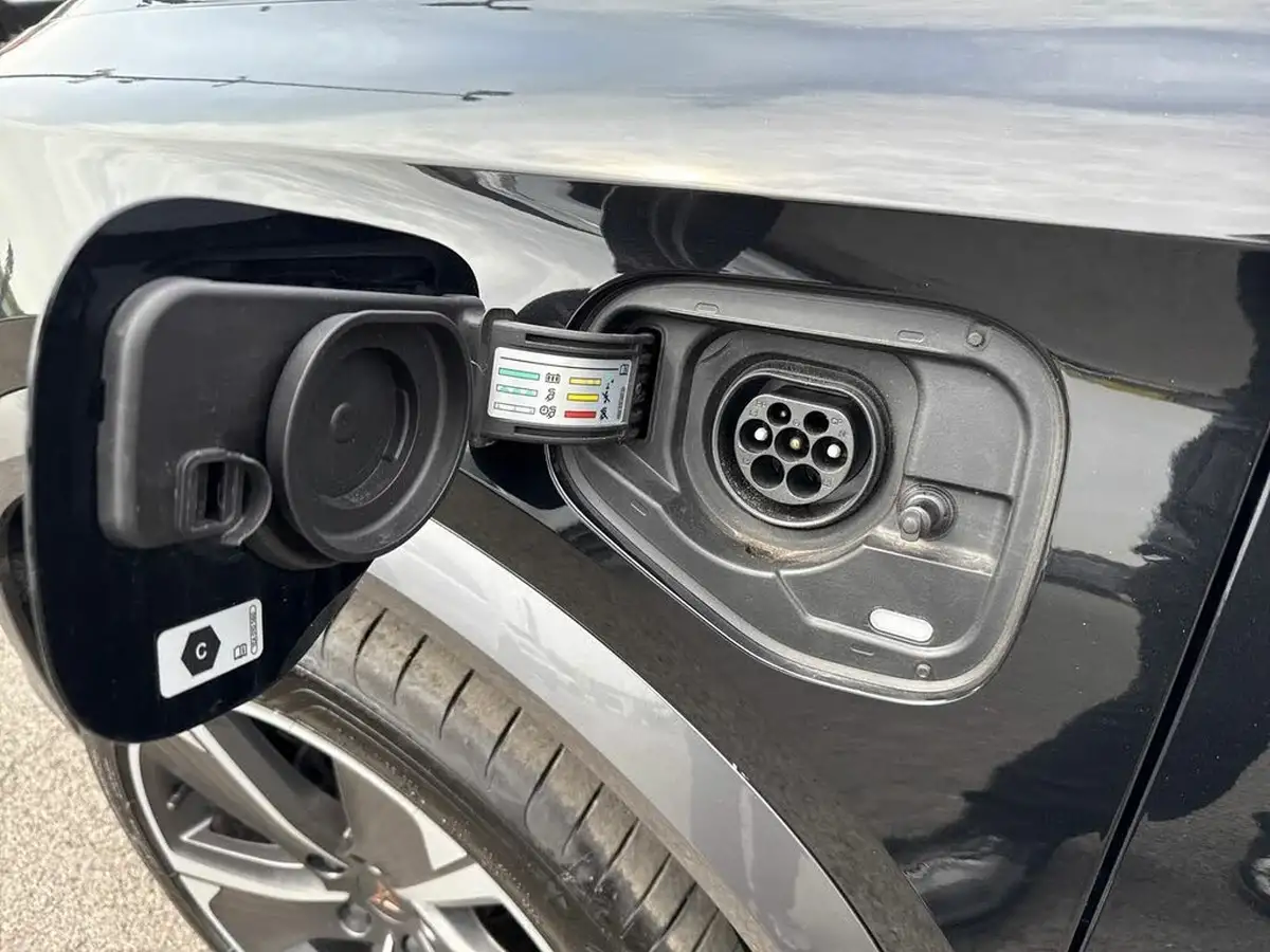 2024-cupra-formentor-14-e-hybrid-v1-big-15
