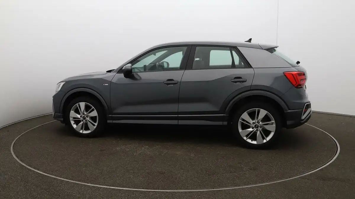 2021-audi-q2-15-35-tfsi-s-line-big-48
