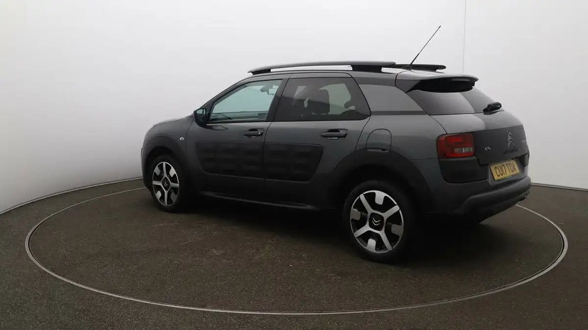 2017-citroen-c4-cactus-16bluehdi-flair-ss-etg6-big-5
