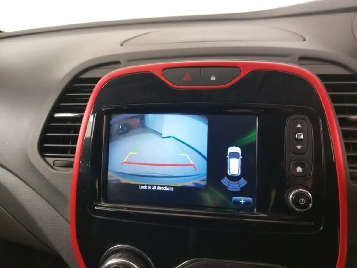 2017-renault-captur-09-signature-nav-big-10