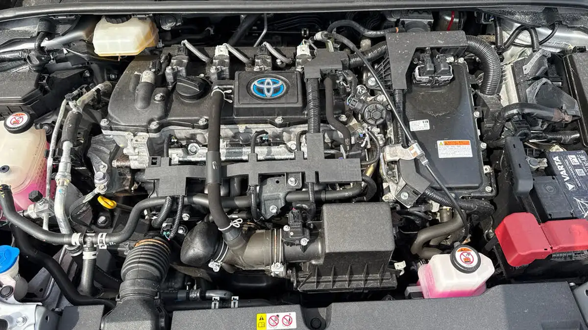 2021-toyota-corolla-18-vvt-i-excel-trk-hatchback-big-15