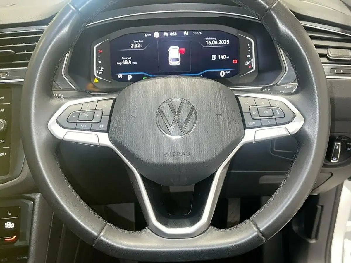 2022-volkswagen-tiguan-15-tsi-elegance-big-2