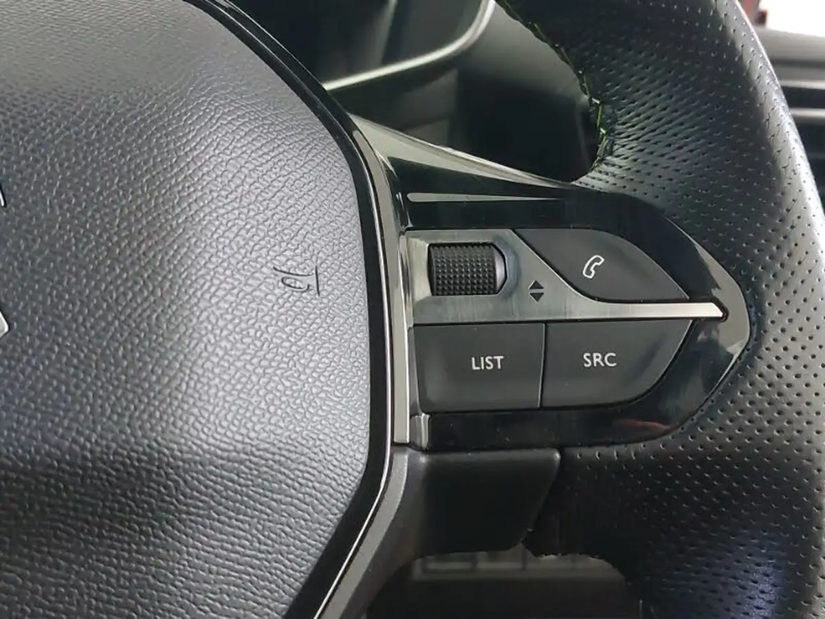 2021-peugeot-2008-suv-12-puretech-gt-premium-130bhp-big-12