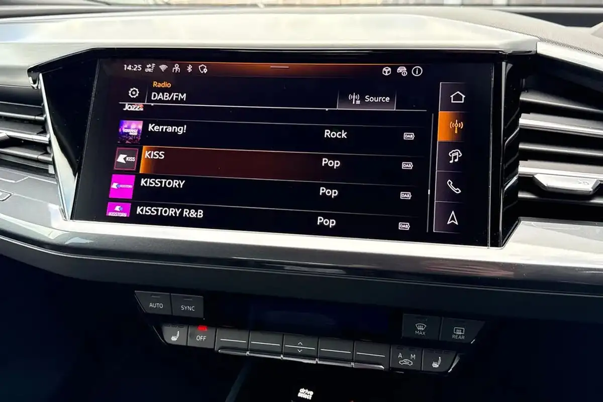2024-audi-q4-e-tron-45e-s-line-sportback-auto-big-34