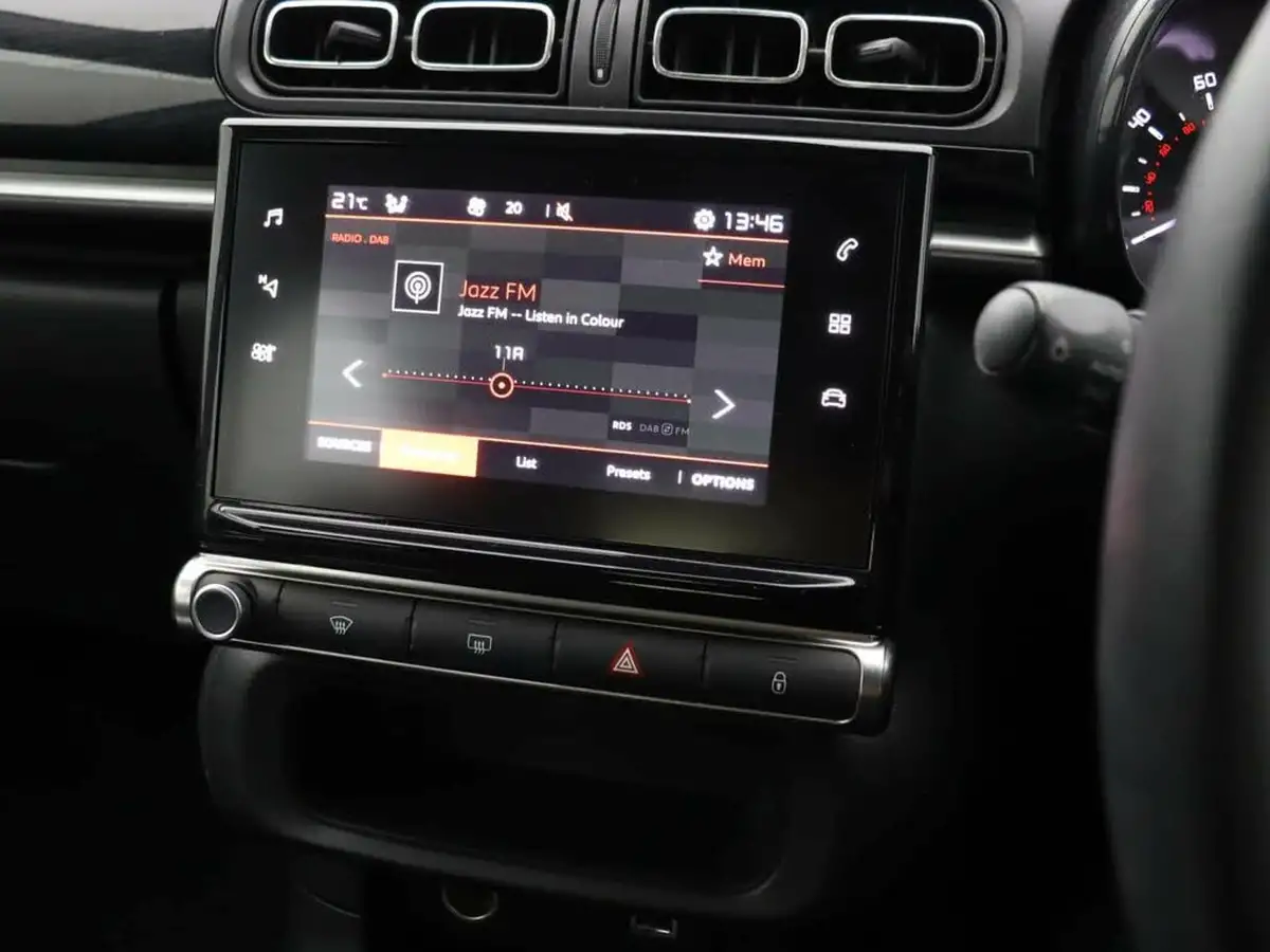 2020-citroen-c3-12-puretech-flair-83ps-big-15