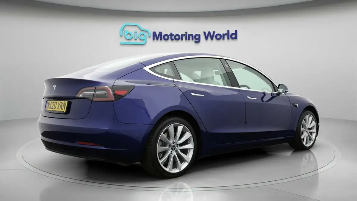2020-tesla-model-3-e-standard-plus-big-6