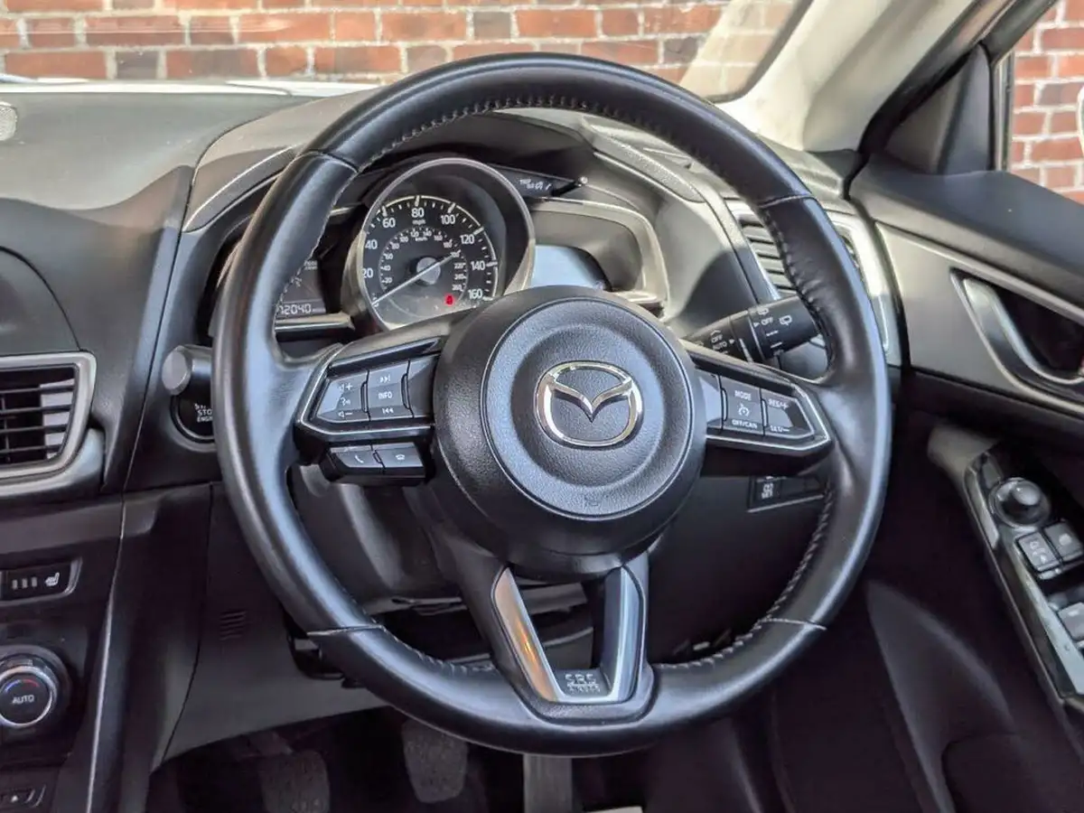 2017-mazda-mazda3-15td-se-l-nav-hatchback-5d-big-62