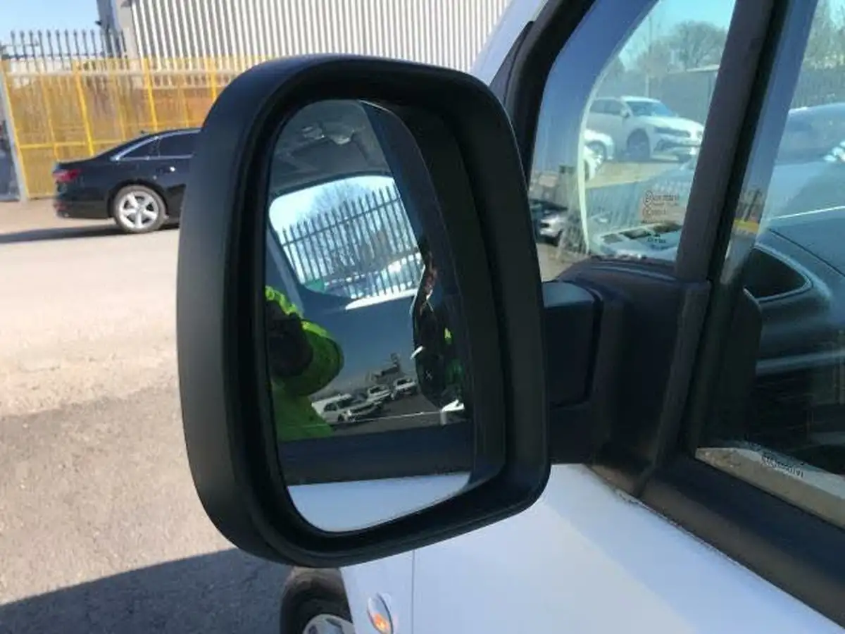 2020-peugeot-partner-15-bluehdi-1000-professional-100ps-eu6dt-panel-big-27