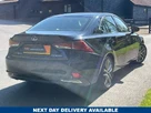 2017-lexus-is-300h-25-executive-edition-small-1