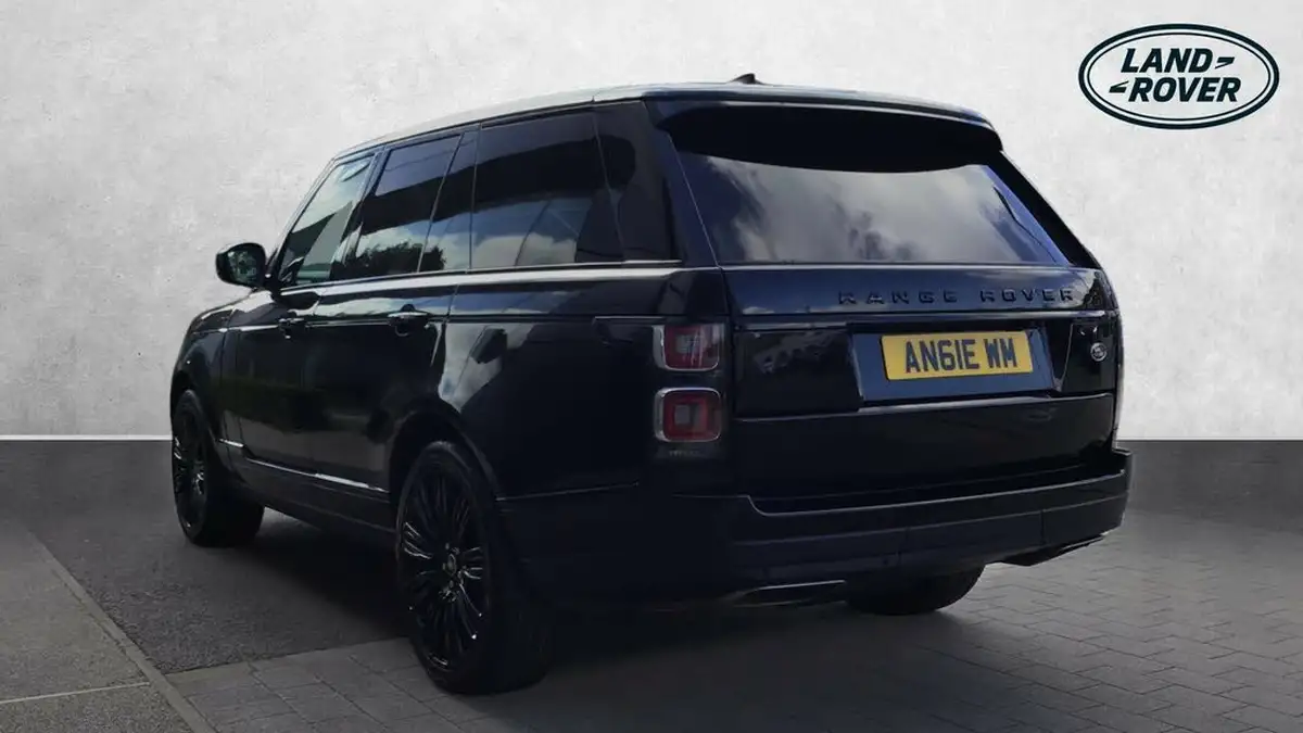 2021-land-rover-range-rover-30-d300-westminster-black-big-1
