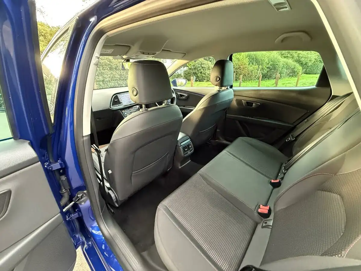 2017-seat-leon-14-ecotsi-fr-technology-hatchback-5d-dsg-big-26