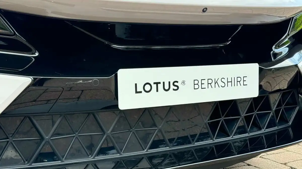 2023-lotus-eletre-e-s-big-29