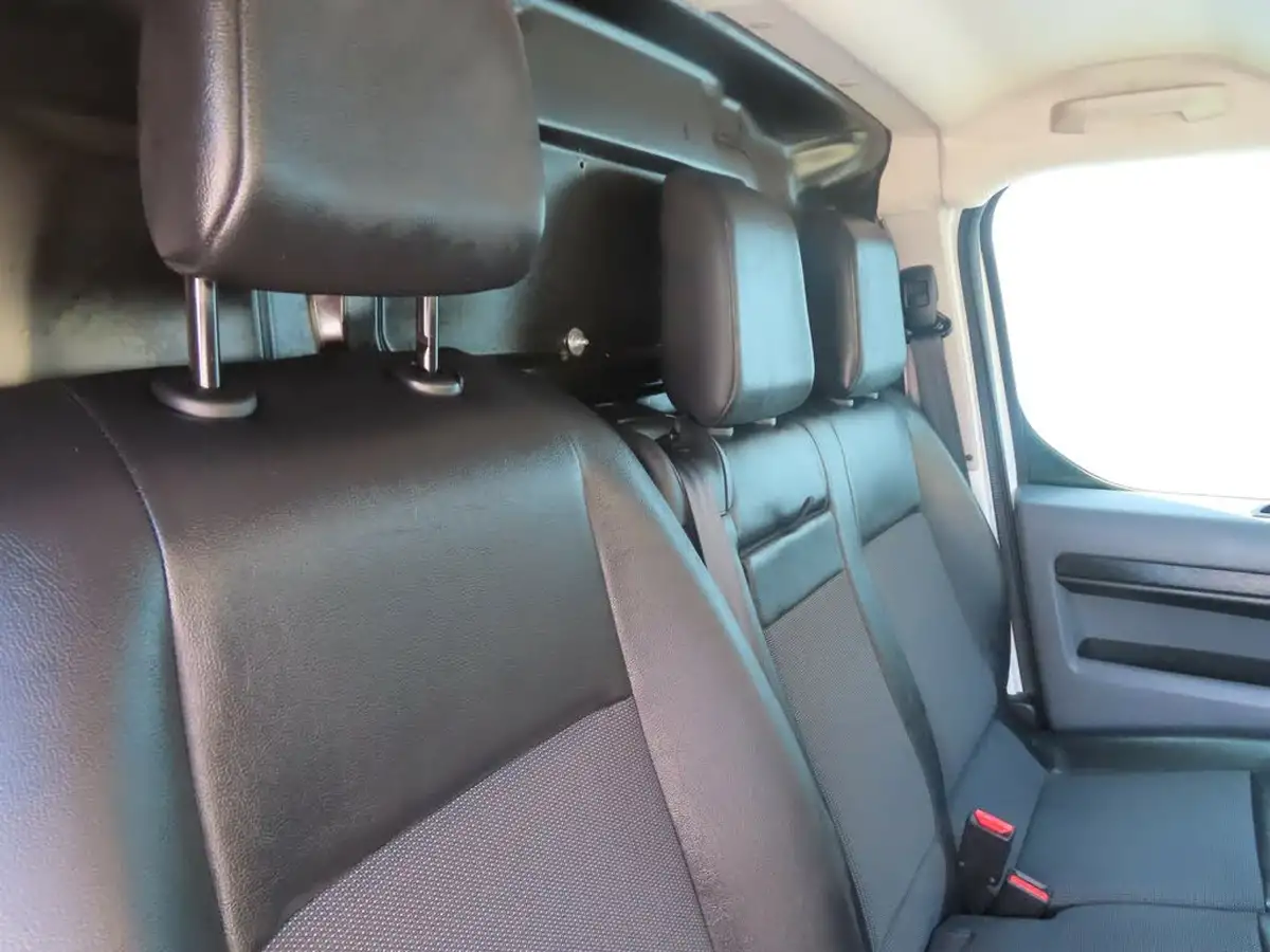 2020-vauxhall-vivaro-20td-3100-l1h1-sportive-120pseu6dt-panel-big-27