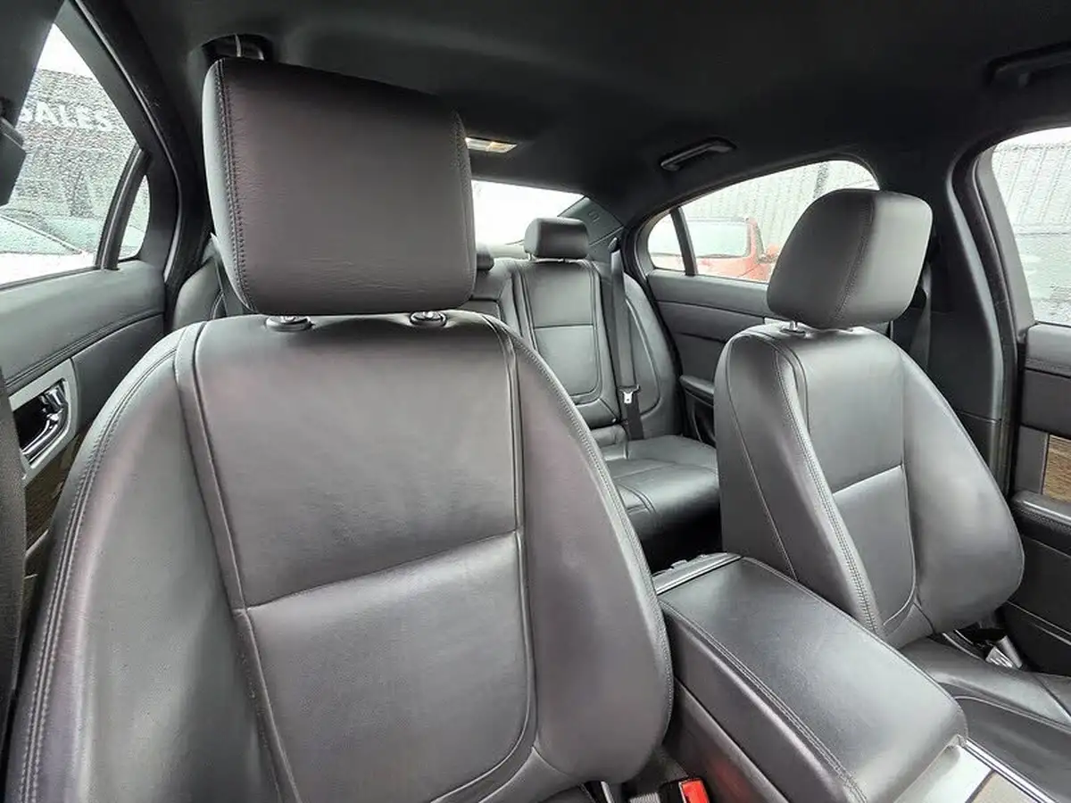 2014-jaguar-xf-22td-premium-luxury-200ps-saloon-4d-big-21
