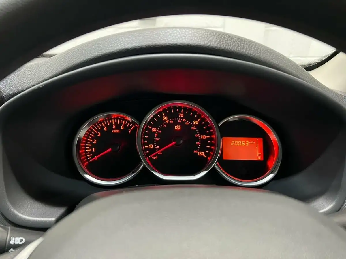 2020-dacia-sandero-10-sce-essential-big-16