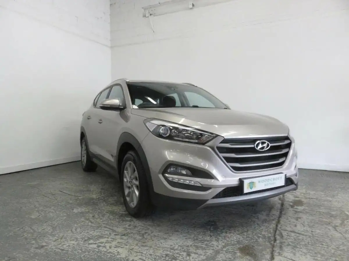 2016-hyundai-tucson-17crdi-blue-drive-se-116ps-big-0