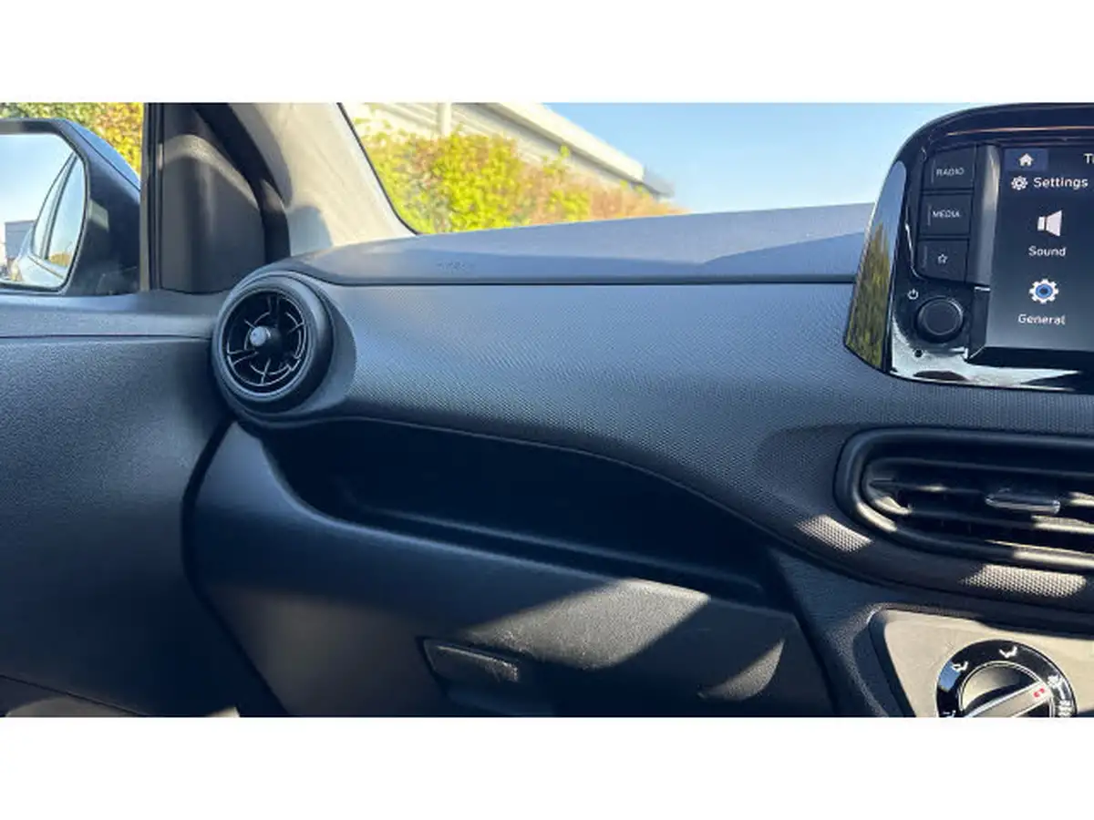 2024-hyundai-i10-10-advance-67ps-big-61