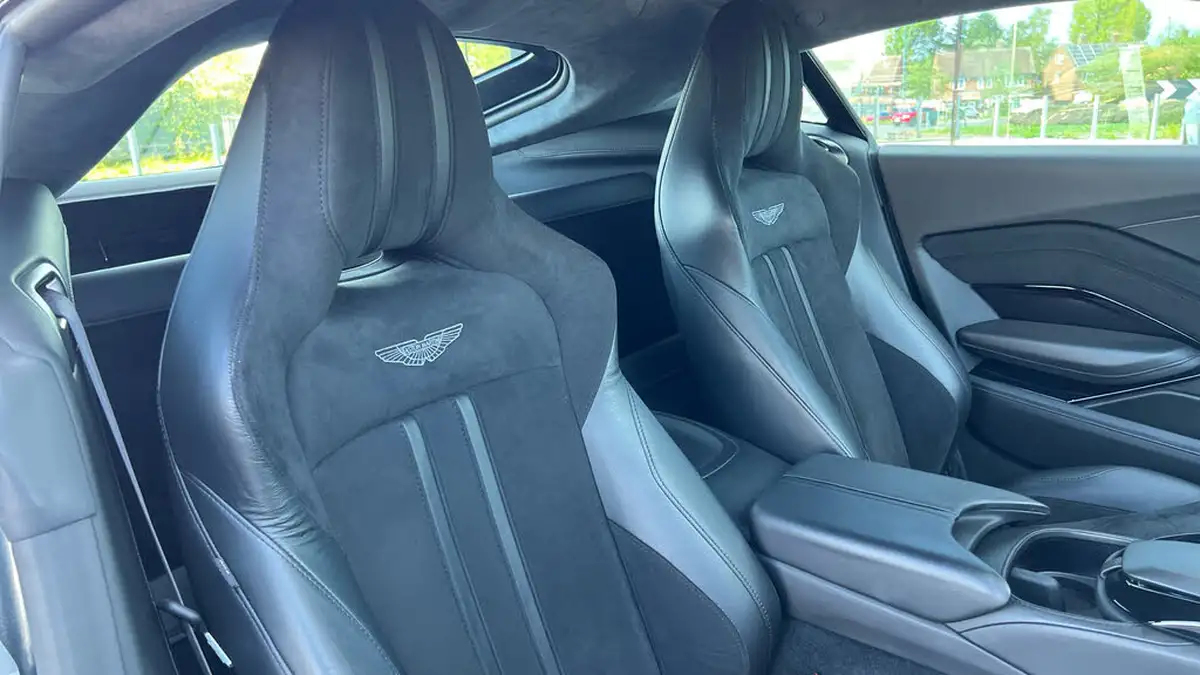 2021-aston-martin-vantage-40-v8-vantage-coupe-auto-big-10