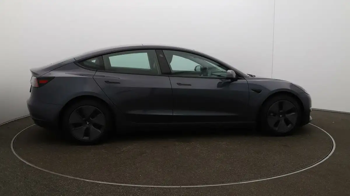 2021-tesla-model-3-e-long-range-4x4-big-8