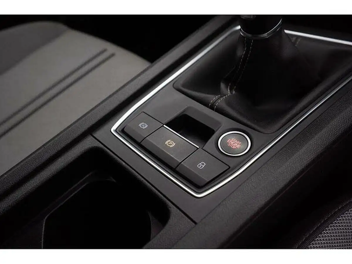 2022-seat-leon-10-tsi-evo-se-dynamic-hatchback-big-32