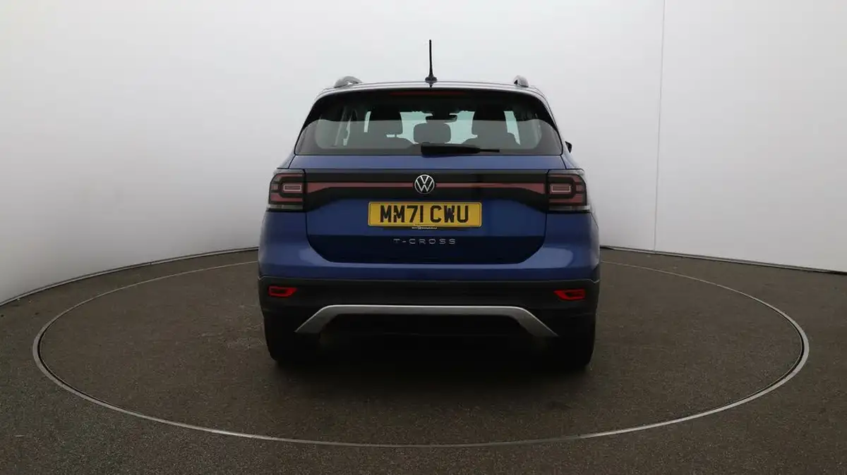2021-volkswagen-t-cross-big-49