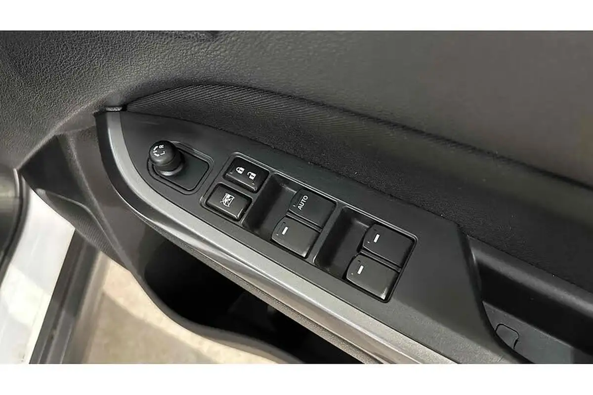 2018-suzuki-vitara-10-boosterjet-sz-t-big-24