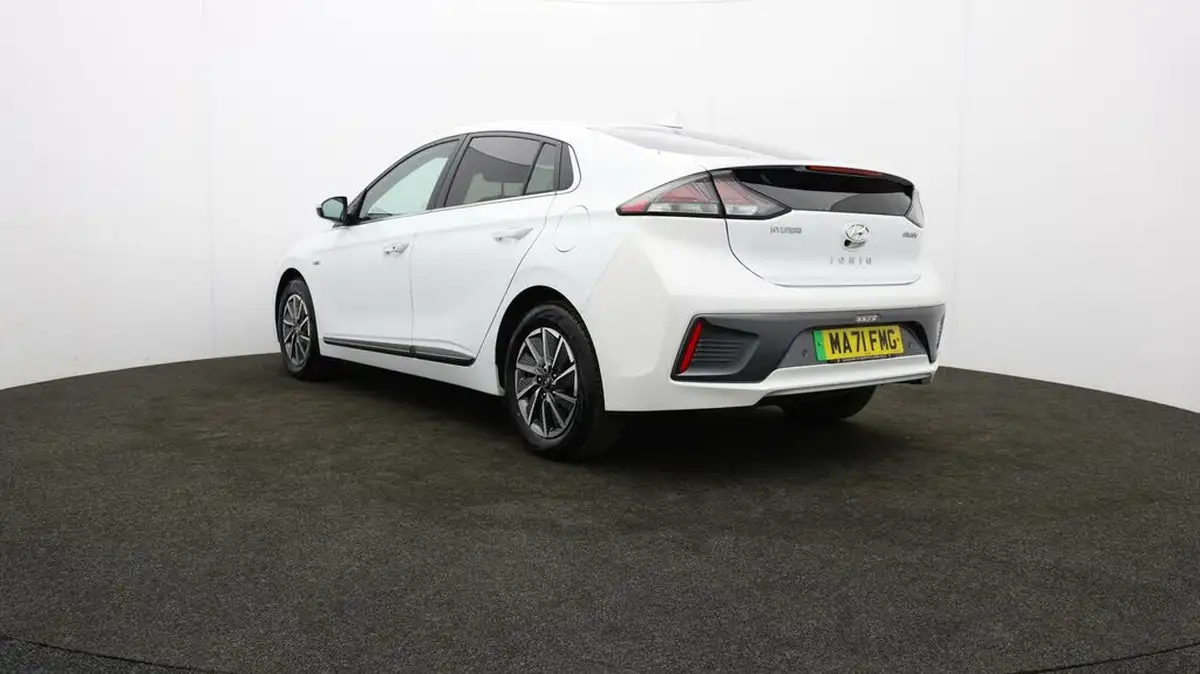 2021-hyundai-ioniq-e-premium-se-electric-100kw-big-75