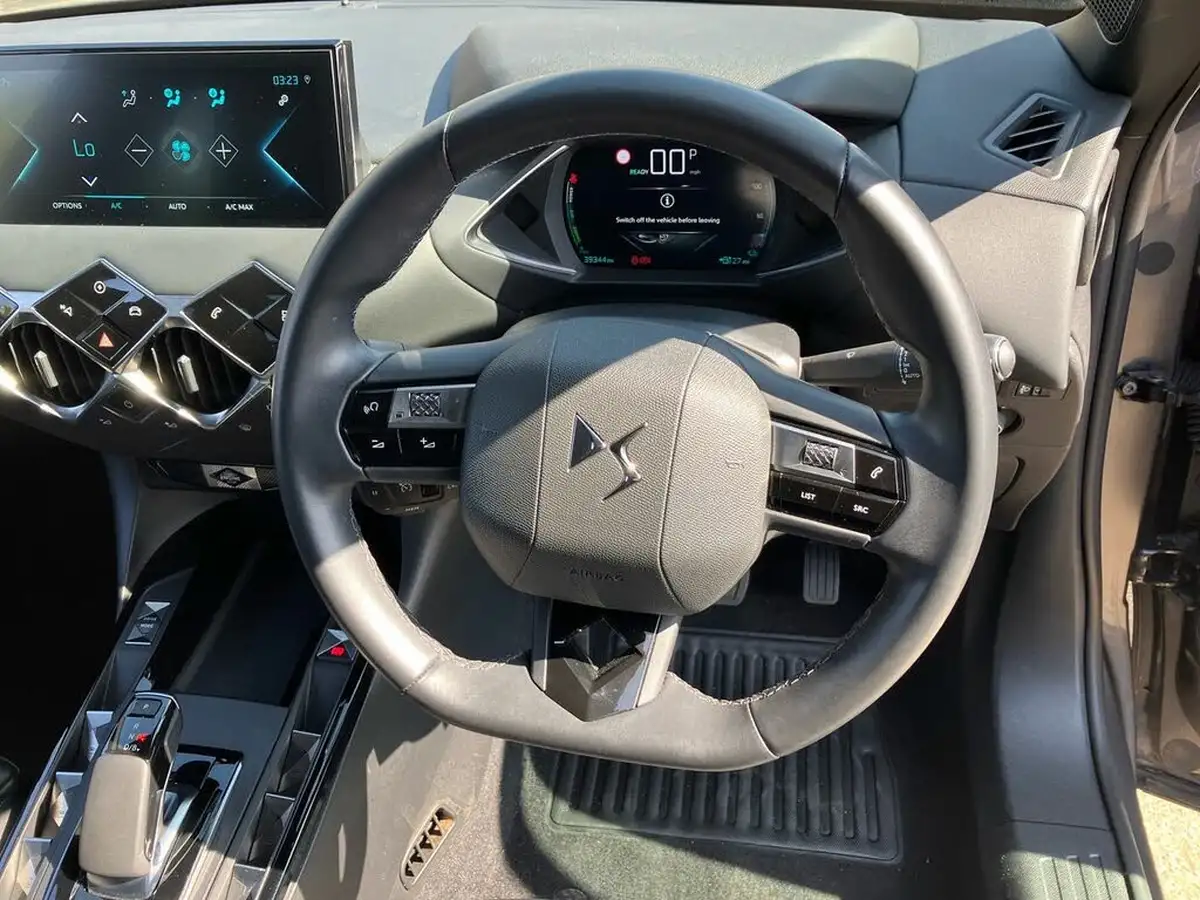 2022-ds-ds-3-crossback-e-tense-prestige-big-14