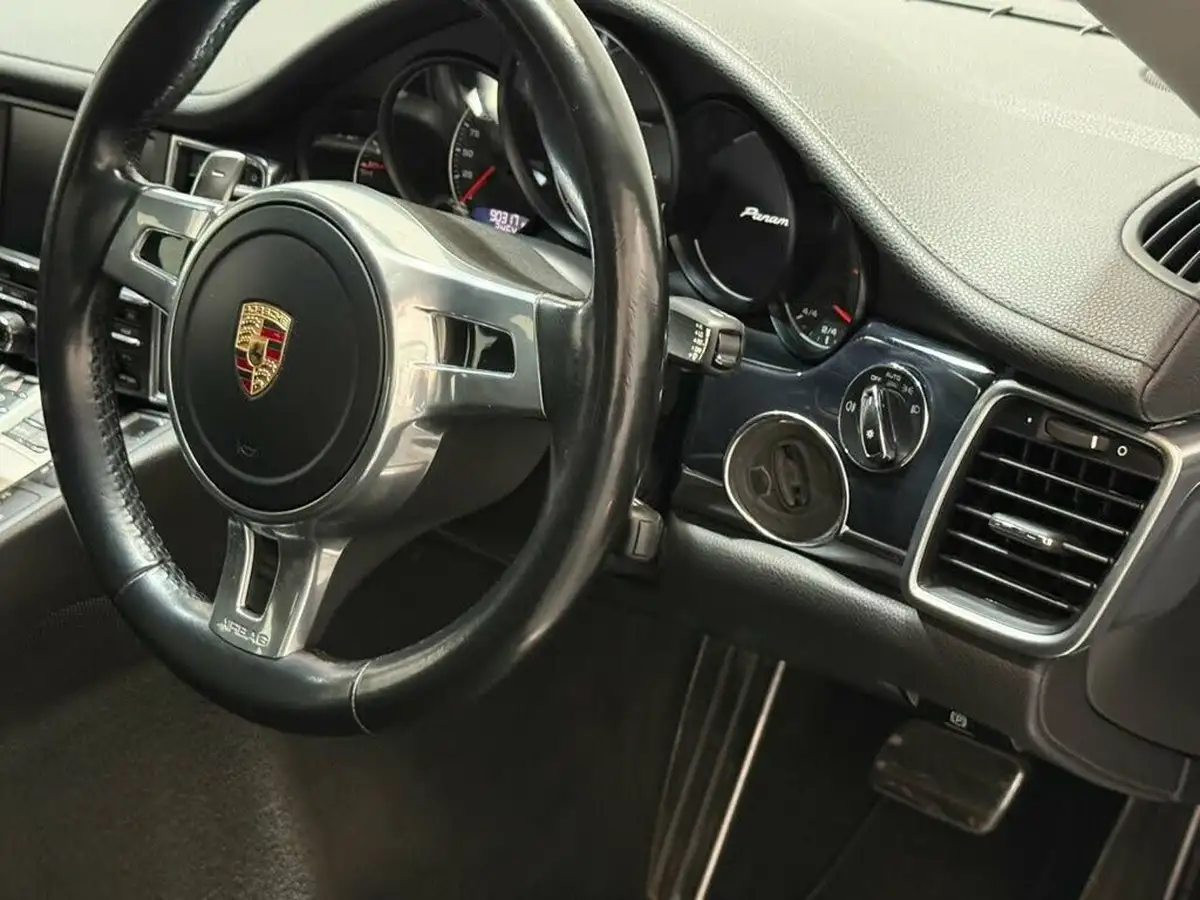 2014-porsche-panamera-30td-big-24