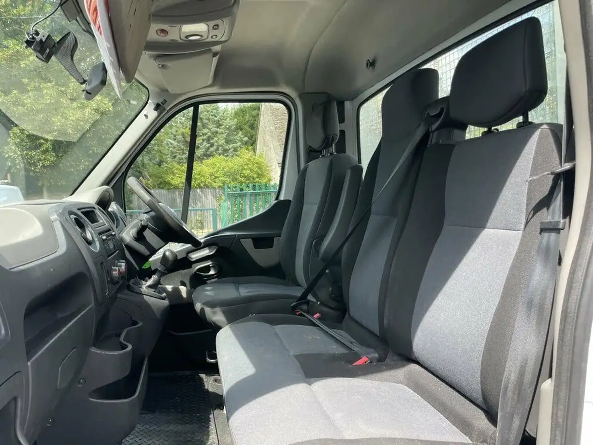 2016-nissan-nv400-23td-se-l3-135-fwdss-l3-3500-srw-chassis-cab-big-6