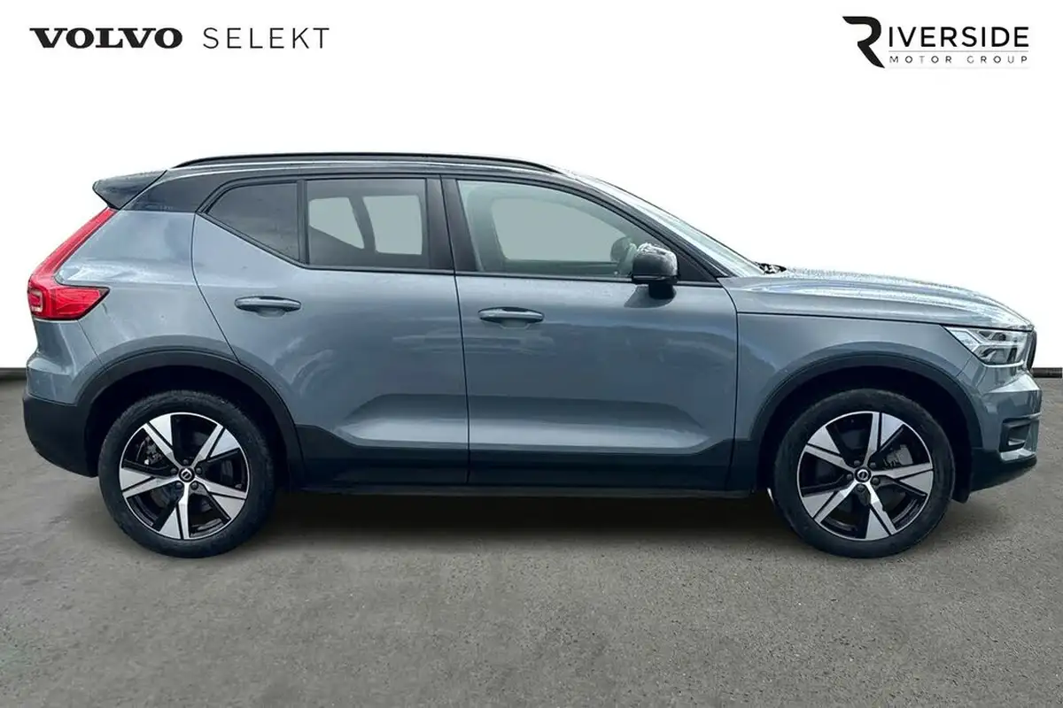 2022-volvo-xc40-e-recharge-plus-228bhp-big-3