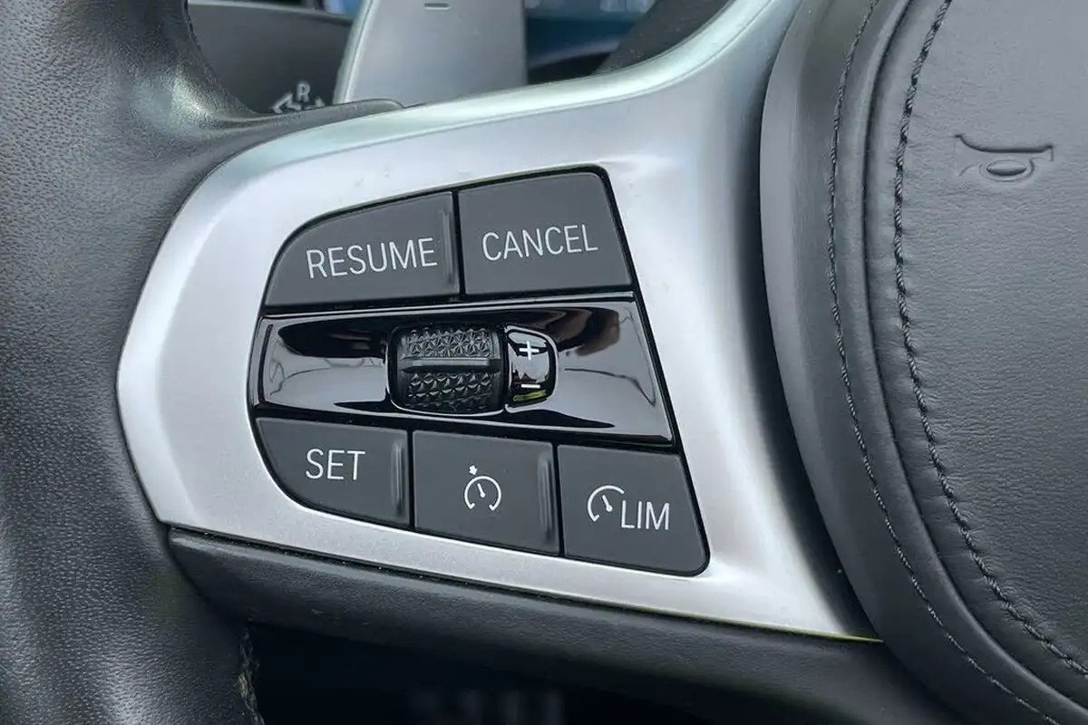 2022-bmw-4-series-20td-420d-m-sport-convertible-2d-big-35