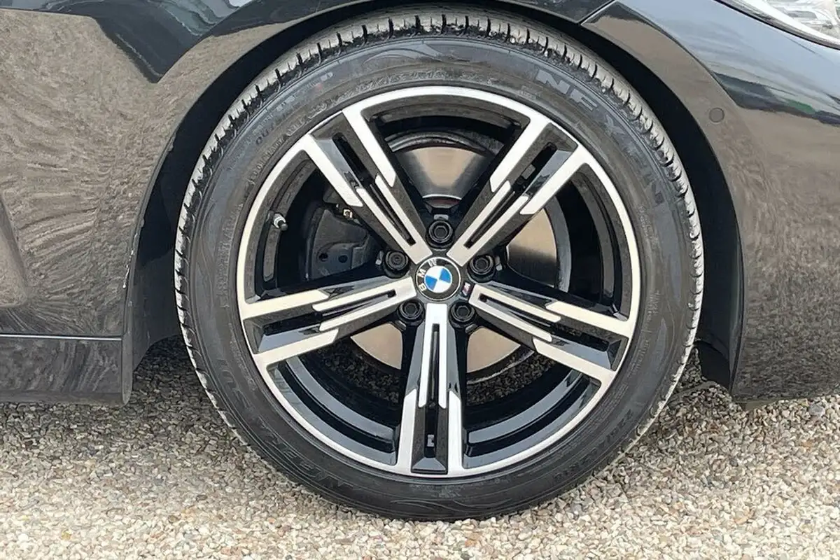 2022-bmw-4-series-20td-420d-m-sport-convertible-2d-big-12