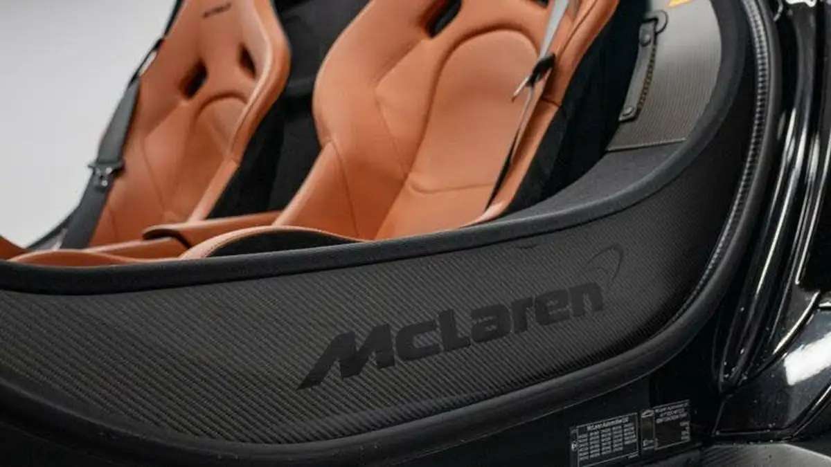 2016-mclaren-675lt-38-coupe-big-23