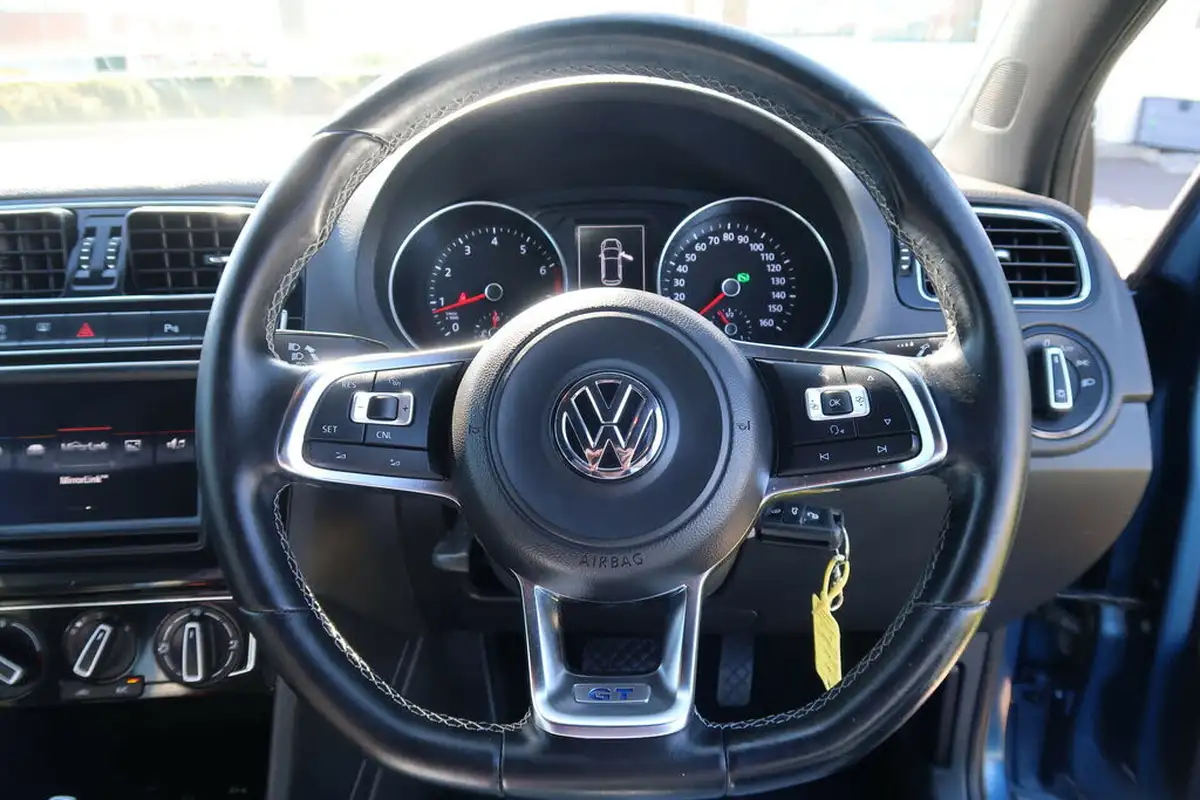 2014-volkswagen-polo-14-tsi-bluegt-act-5d-dsg-big-51