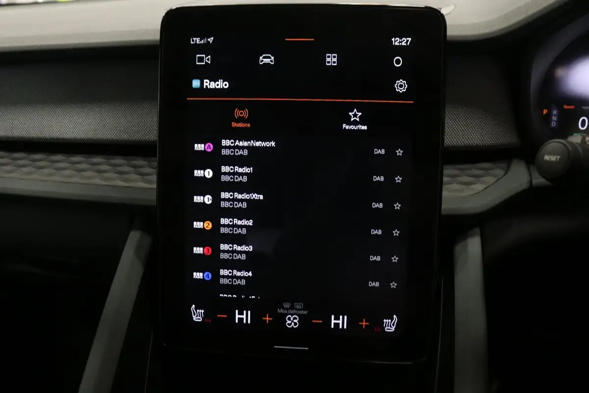 2022-polestar-polestar-2-e-ps2-300kw-long-dual-hatchback-big-23