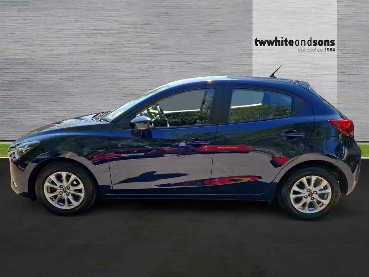 2019-mazda-mazda2-15-se-l-nav-big-3