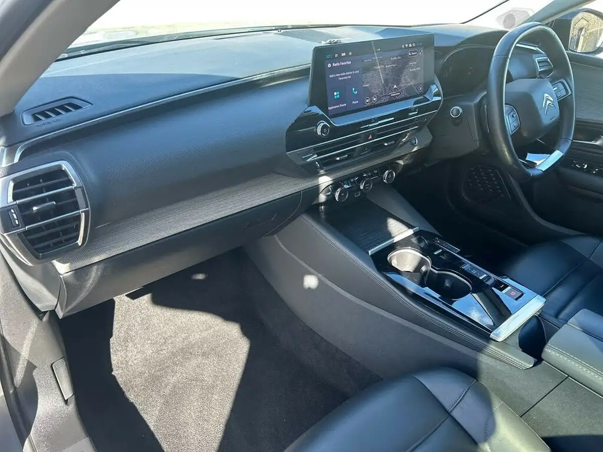 2023-citroen-c5-x-12-puretech-shine-big-5