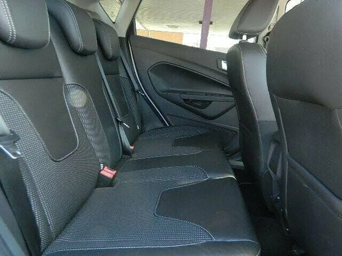 2015-ford-fiesta-10-titanium-x-100ps-ss-5d-big-26